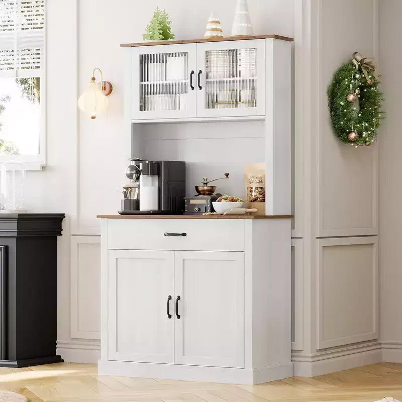 Alacena de cocina independiente gris/blanco de 71" con puertas de vidrio y soporte para microondas