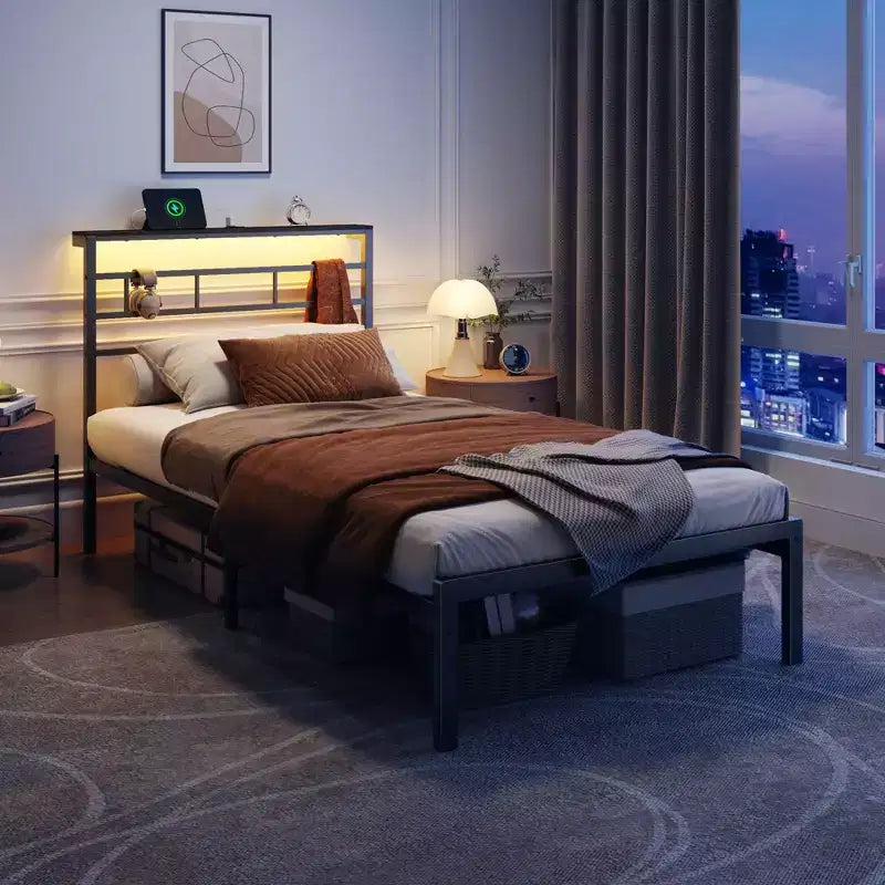 Base de cama de plataforma doble de metal negro con luces LED, cabecero y estación de carga